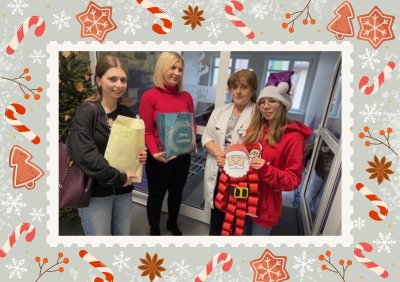 Beige And Red Illustrative Christmas Blank Notes A4 Document